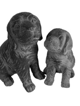 Crafted in grayscale, the Portica Dog Rust Decor L 19x14x23cm features two exquisite stone sculptures of seated puppies that blend seamlessly with any decor. These delightful pups add a touch of rustic charm to your space.